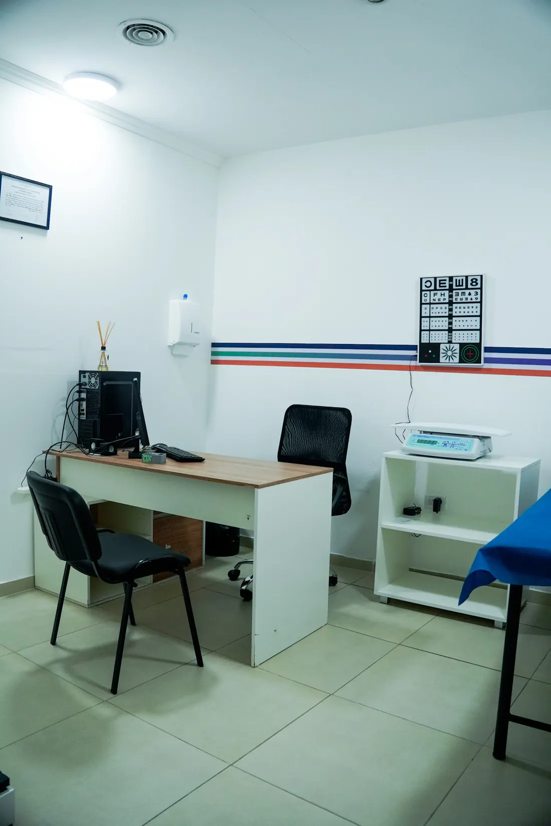 Uno de los cuatro consultorios equipados de Sana Salud.
